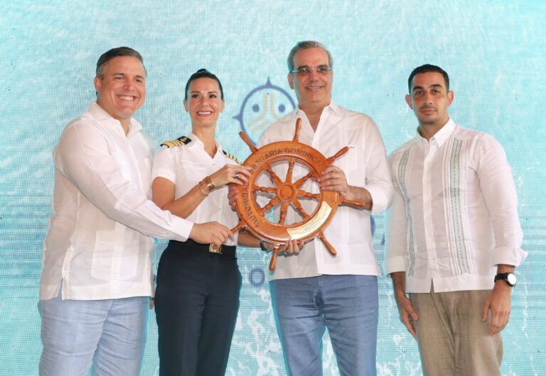 Abinader inaugura segunda etapa puerto de cruceros Taíno Bay en Puerto Plata