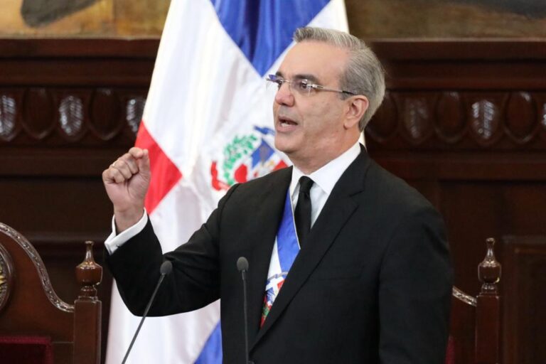 Gobierno prometió 20 parqueos y hasta ahora solo hay 1 construido