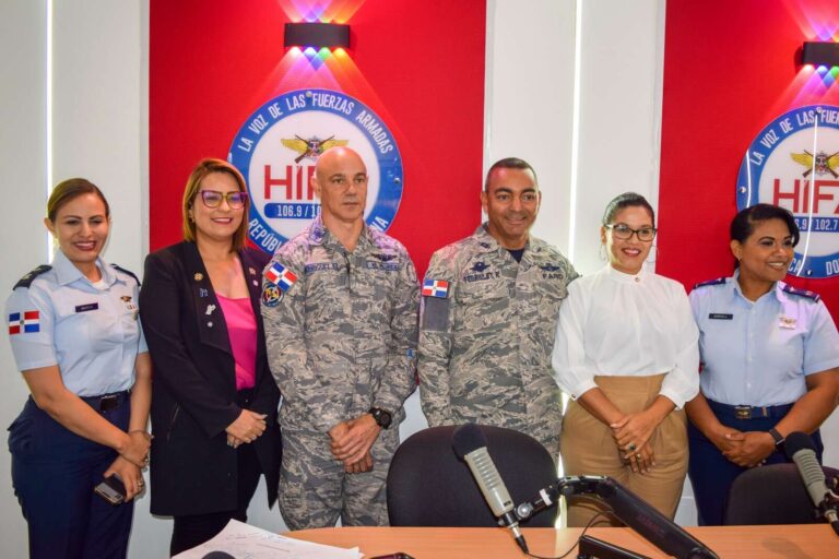 Comandante General de la FARD anuncia actividades 75 Aniversario en programa de Radio “Alas Solidarias”