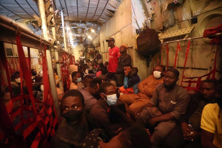 Al menos 676 muertos y más de 5.500 heridos tras un mes de conflicto en Sudán