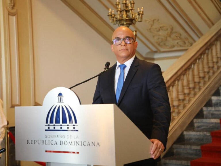 Pese a constantes apagones gobierno dice «sistema energético hace historia»