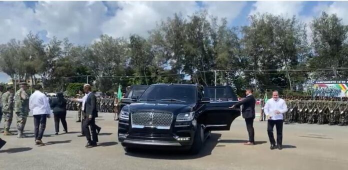 El presidente Abinader llega al Campañento Militar 16 de agosto
