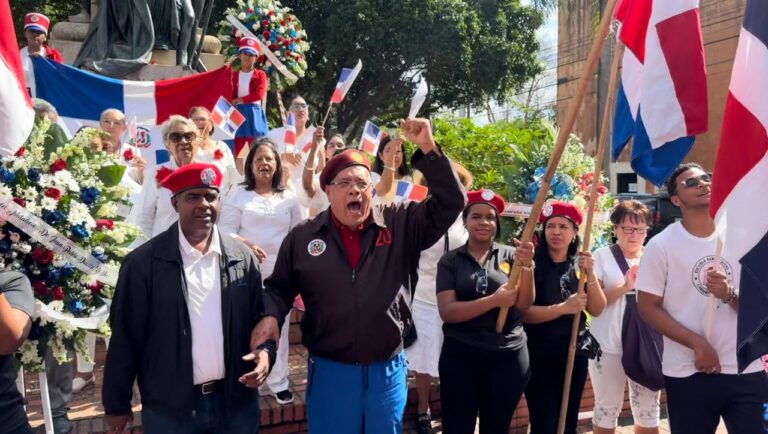 Luis “El Gallo” pide al Educación que clausure el colegio de Mao