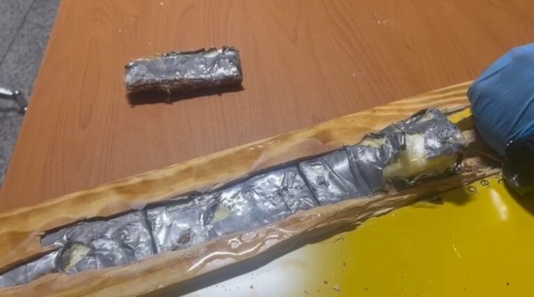 Incautan mesa de dominó enviarían a España con laterales llenos de cocaína