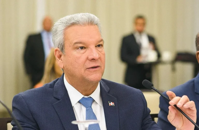 Macarrulla llama a abordar desafíos y oportunidades en la ciberseguridad