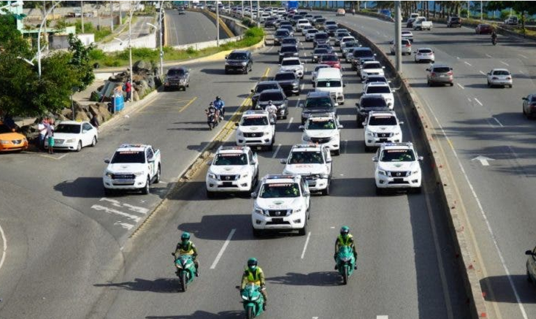 Dominicanos retornan a labores tras asueto dejó mas 20 decesos