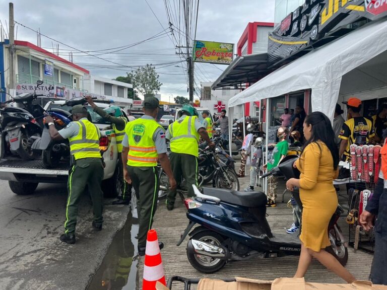DIGESSETT implementa operativos de reorganización del transito en Bonao