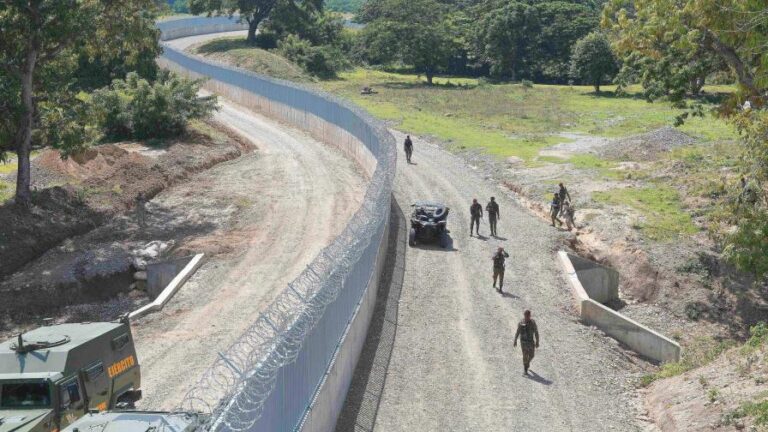 Abinader destaca avance en la construcción de la verja perimetral y la seguridad fronteriza
