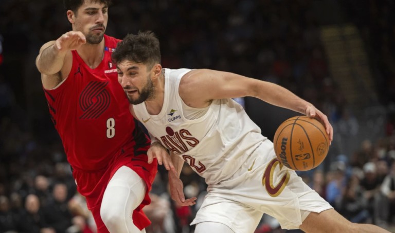Ty Jerome critica a los árbitros tras 53 faltas señaladas en el juego entre Cavaliers y Blazers