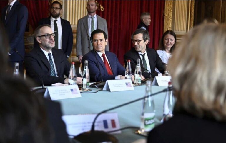 Rubio sugiere que EEUU abandonará conversaciones de paz entre Kiev y Moscú si no hay avances pronto