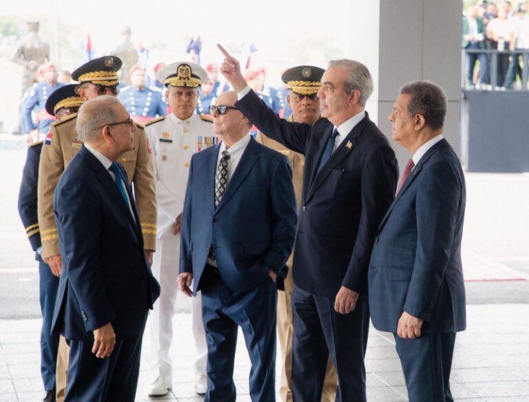 Abinader y expresidentes refuerzan ofensiva ante la ONU con iniciativa para transformar la misión en Haití
