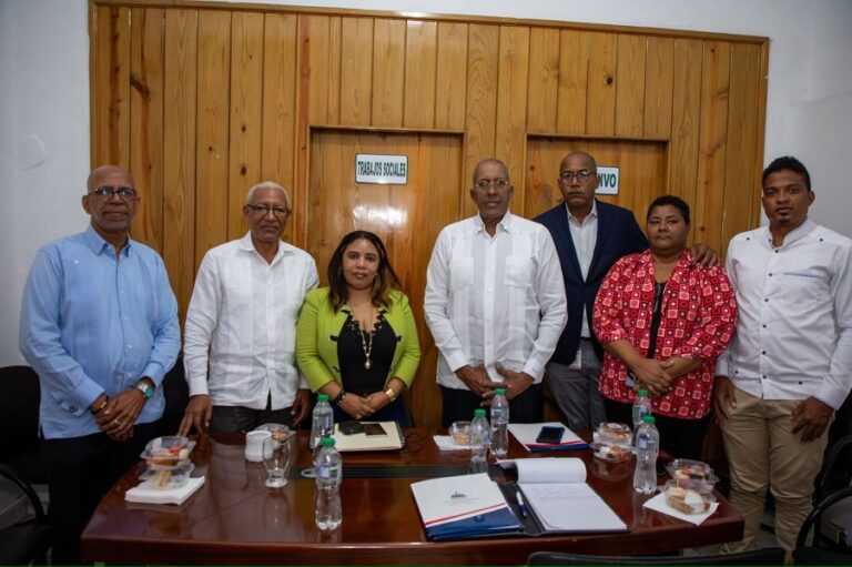 Miembro Comisión Anticorrupción visita a San Pedro de Macorís