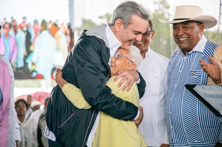 Abinader inaugurará varias obras en Montecristi