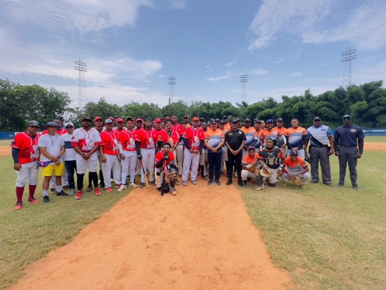 PN fortalece su preparación deportiva con juego amistoso en La Vega