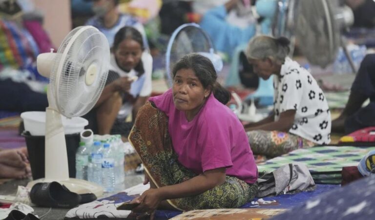 Tailandia y Camboya reafirman alto el fuego tras reunión mediada por China en Shanghái