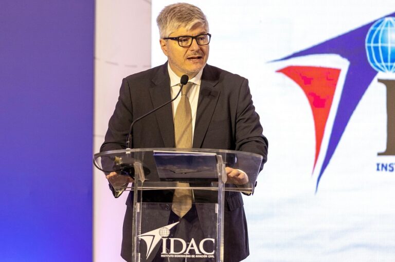 OACI reconoce labor del IDAC y crecimiento transporte aéreo en RD