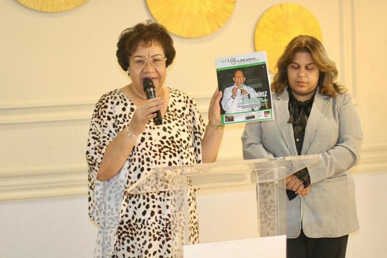 Club Los Prados presenta revista semestral y reinas de bellezas
