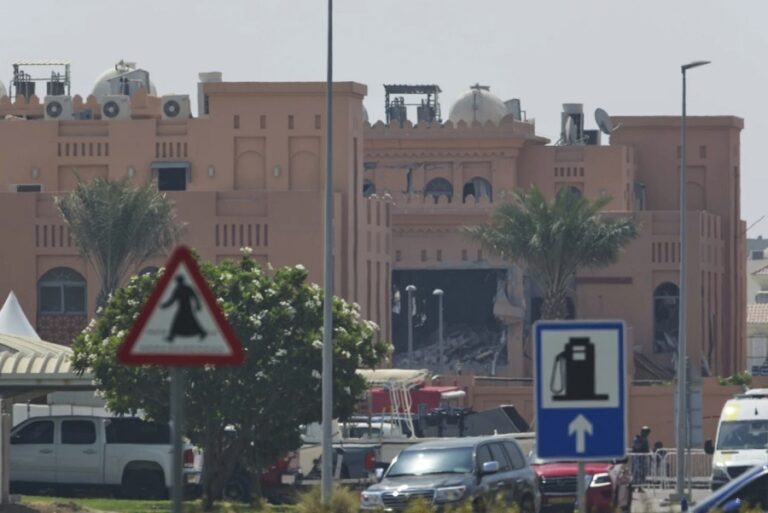 Qatar retira los escombros tras el ataque de Israel contra líderes de Hamás en Doha