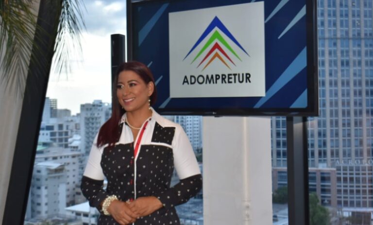 Adompretur reafirma su compromiso con el turismo sostenible en la BTC 2025