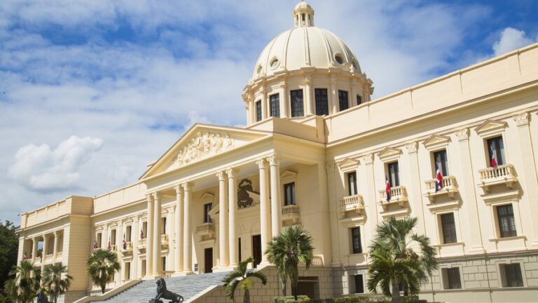 El Gobierno extradita a dos dominicanos a Estados Unidos