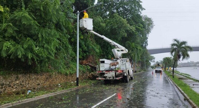 Edeeste atiende reportes de avería por efectos de tormenta Melissa