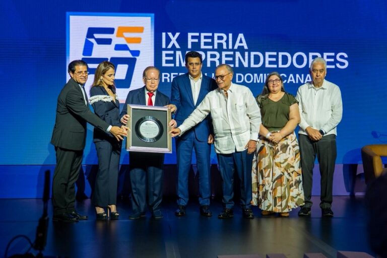Reconocen a Pepín Corripio, Frank Rainieri y Ligia Bonetti por sus aportes al desarrollo nacional