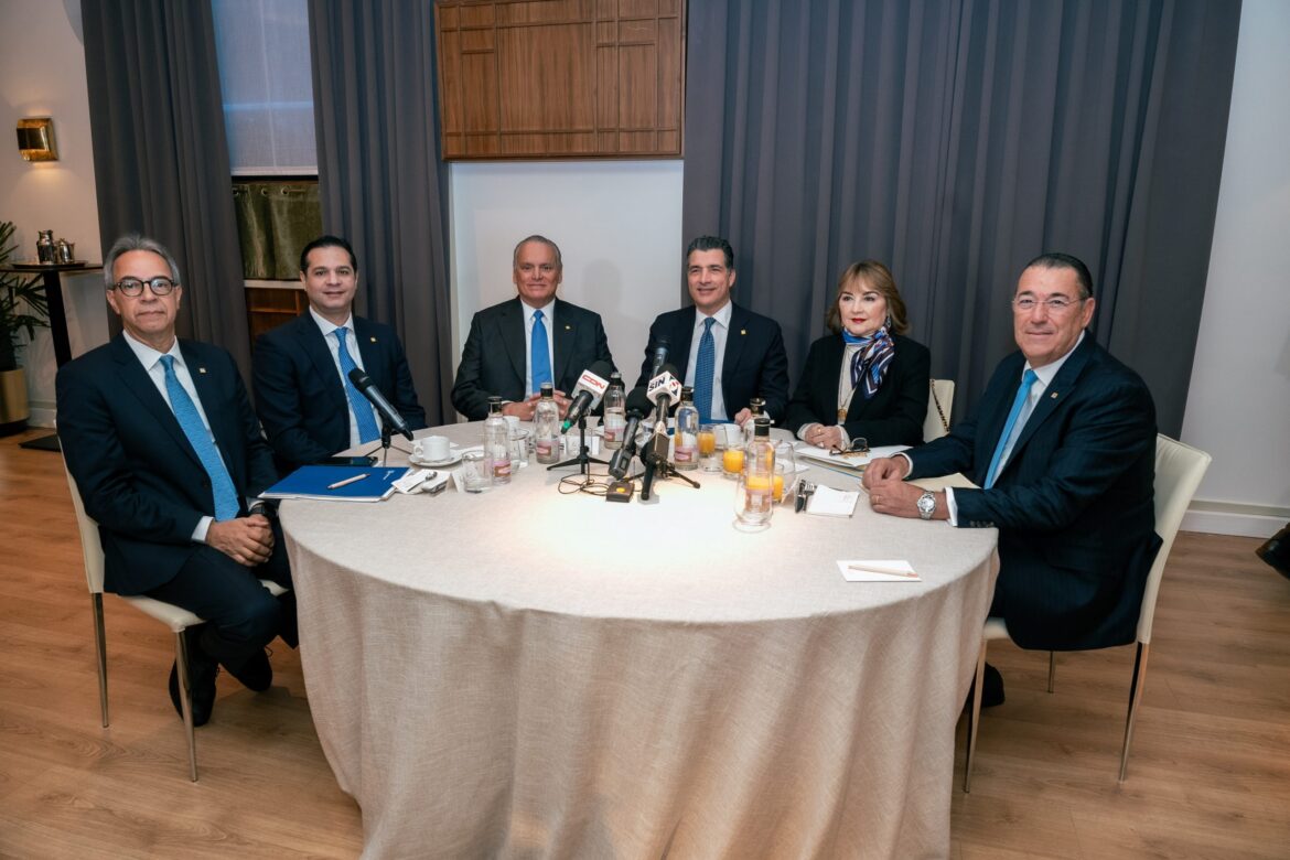 Ejecutivos del Banco Popular en Madrid.