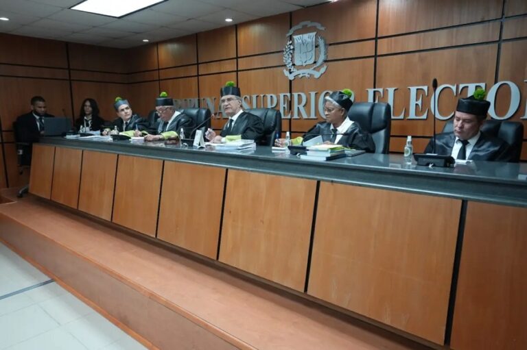 TSE rechaza acción judicial contra partido Fuerza del Pueblo
