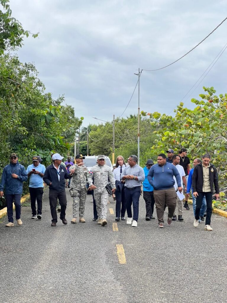 Autoridades inspeccionan embarcaciones ancladas en Bahía de Luperón en Puerto Plata