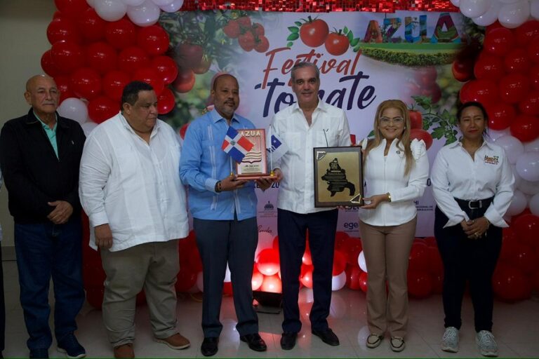 Abinader inaugura el Festival del Tomate Azua 2026