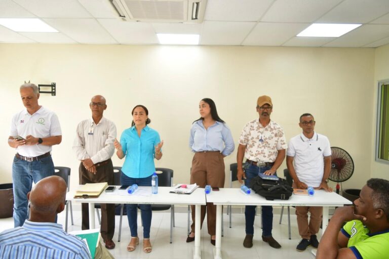Regional Cibao Nordeste realiza charla de inducción para fortalecer la integración y el trabajo en equipo