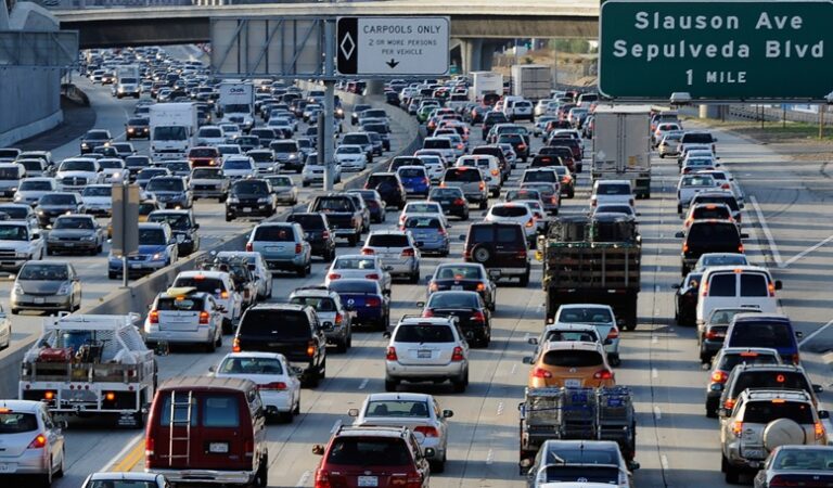 45 millones de personas en EE. UU. viajarán este fin de semana por el Día de los Caídos